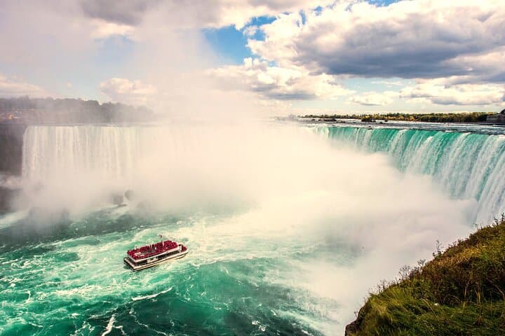 Niagara Falls One-Day Tour from NYC with Maid of the Mist photo 4
