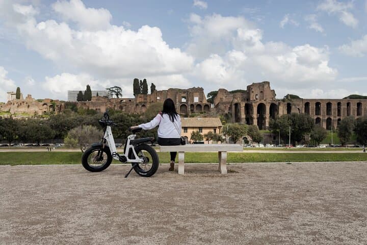 Private E‑Bike Tour of Rome’s Seven Hills — 3.5‑Hour Electric Bike Experience photo 3