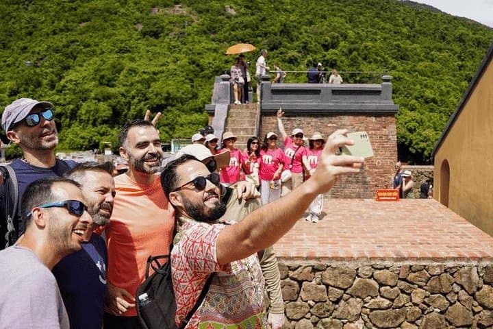 Hai Van Pass Car Tour — Scenic Hai Van Quan, Glamping & Coastal Views photo 1