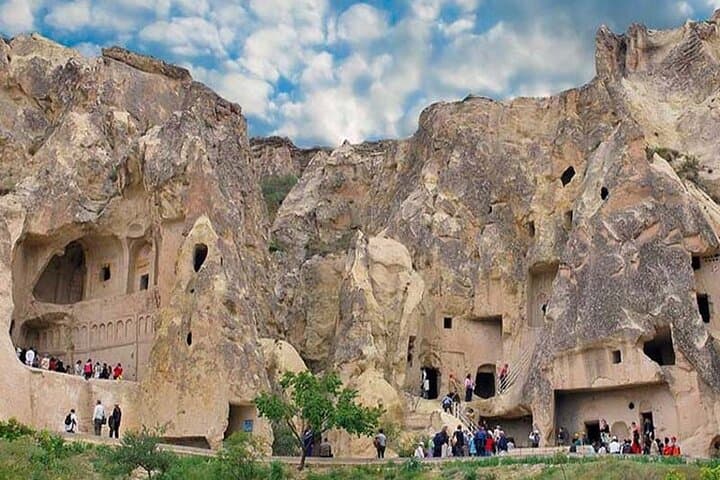Cappadocia Red Tour: Fairy Chimneys, Uçhisar Castle & Zelve Open Air Museum