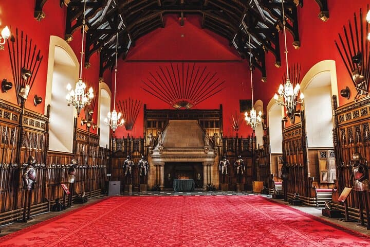 Royal Tour of Edinburgh Castle, Holyrood Palace & the Royal Mile - Guided Small Group