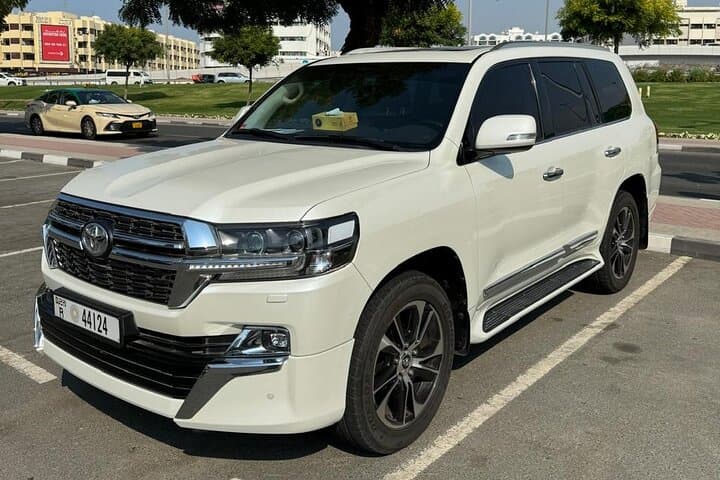 Smooth Arrival: Private Dubai Airport Transfer (DXB) to Dubai City photo 6