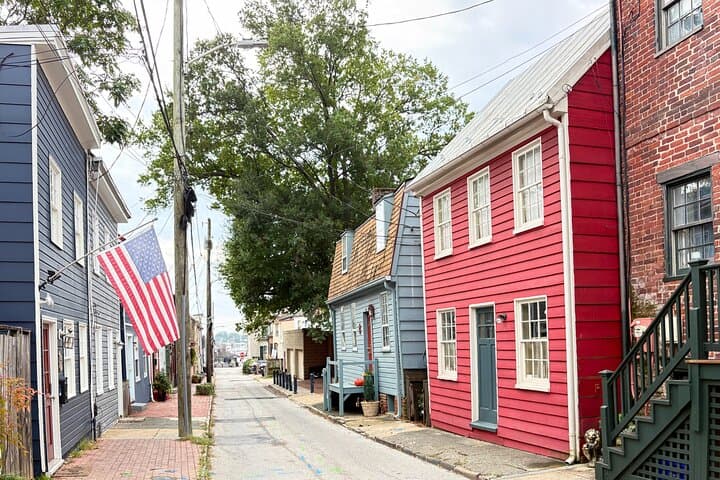 Sketch Annapolis: 90-Minute Urban Watercolor Class in Old Town photo 4
