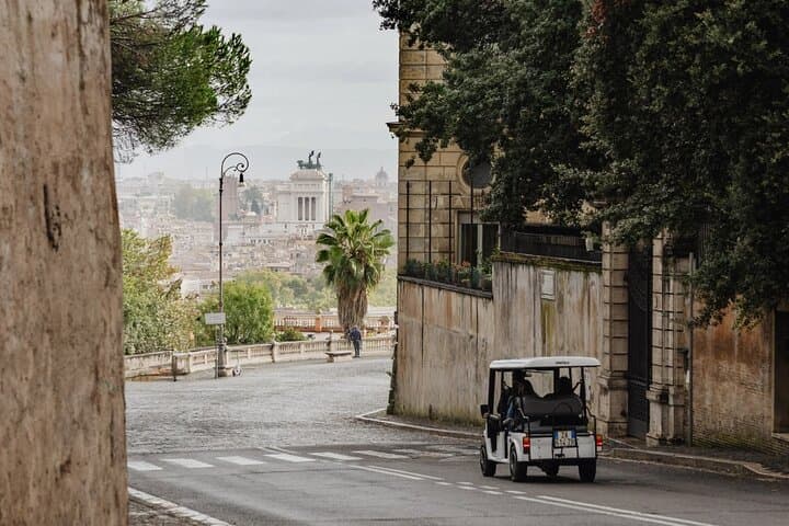 Explore Rome by Electric Golf Cart: Private 3-Hour City Tour photo 2