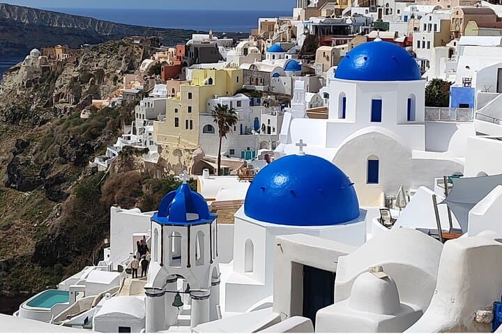 Explore Santorini: From Oia to Perissa's Black Sands