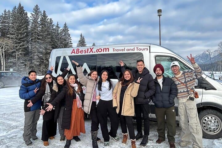 Banff Small-Group Day Tour: Johnston Canyon, Bow Lake, Two Jack & Minnewanka