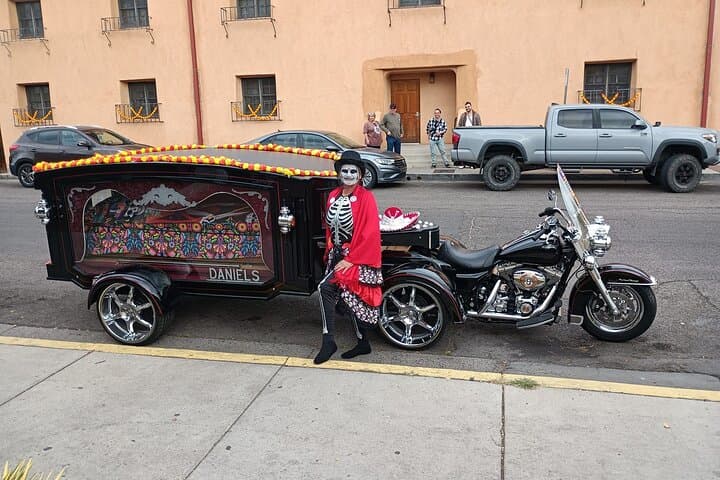 Dia de Los Muertos Tour — Old Town Albuquerque Guided Walking Experience photo 4