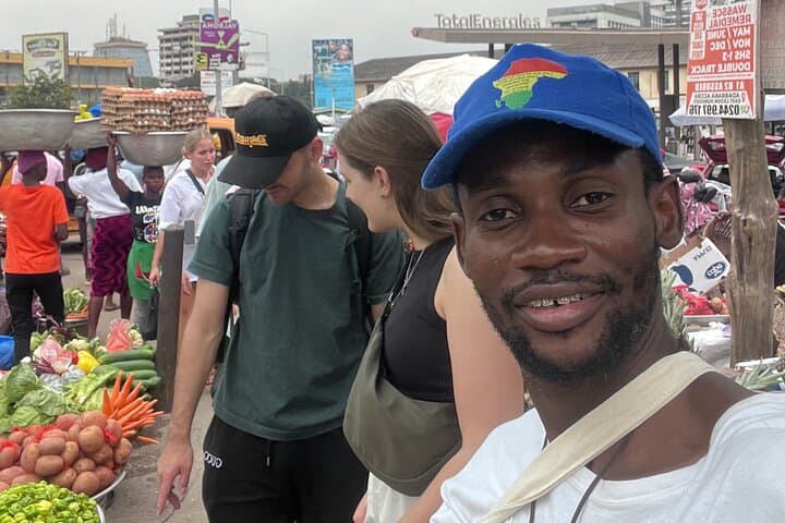 Accra Historical and Cultural Tour: Jamestown, Museums & Coffin Art photo 2