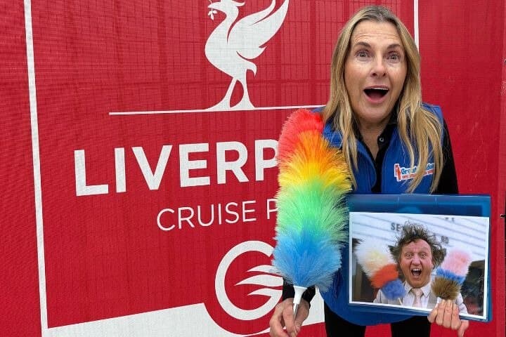 Scouse Safari Private Walk — Liverpool Beatles, Waterfront & Docklands Culture Tour