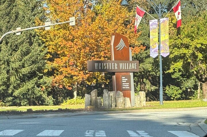 Private Sea-to-Sky Day Trip to Whistler, Shannon Falls & Sea to Sky Gondola photo 4