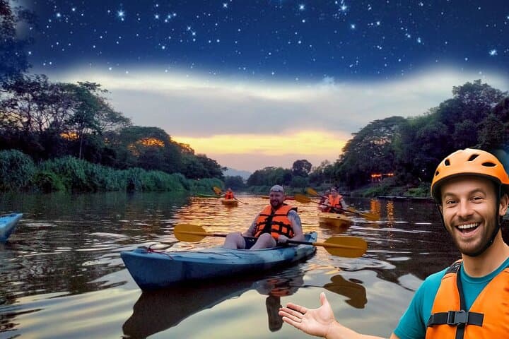 Chiang Mai Night Kayak: Paddle 6 km Under Stars Along the Ping River