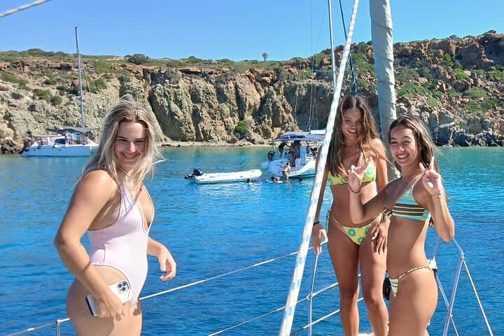 Private 2-Day Sailing Adventure: Milos, Kimolos & Polyaigos photo 4
