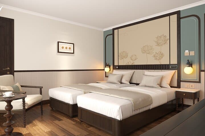3-Day Lyra Grandeur Luxury Cruise in Ha Long & Lan Ha Bay photo 1