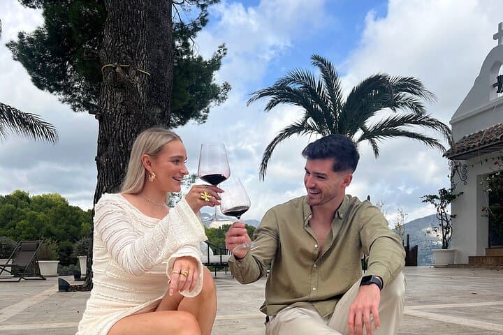 Alicante Private Wine Tastings & Tapas at Two Boutique Wineries