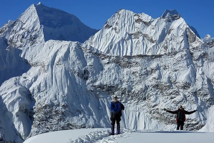 Everest 3-Peak Challenge: Mera, Island & Lobuche East — 30-Day Himalayan Mountaineering Expedition photo 3