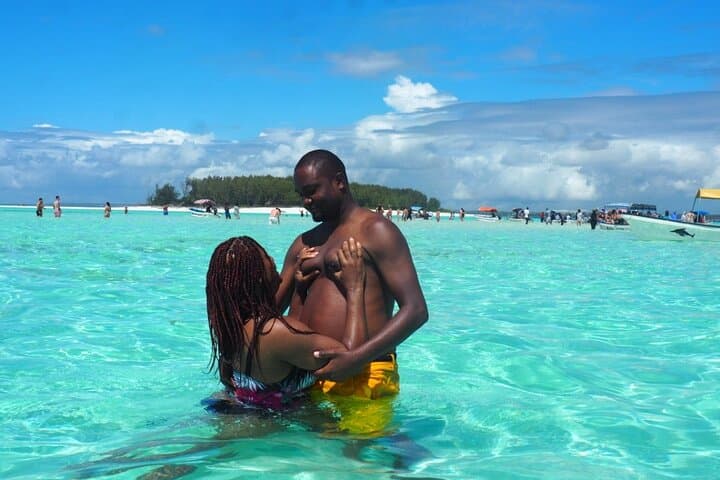 Mnemba Island Dolphin & Snorkeling Tour: Swim with Wild Dolphins at Mnemba Atoll photo 5