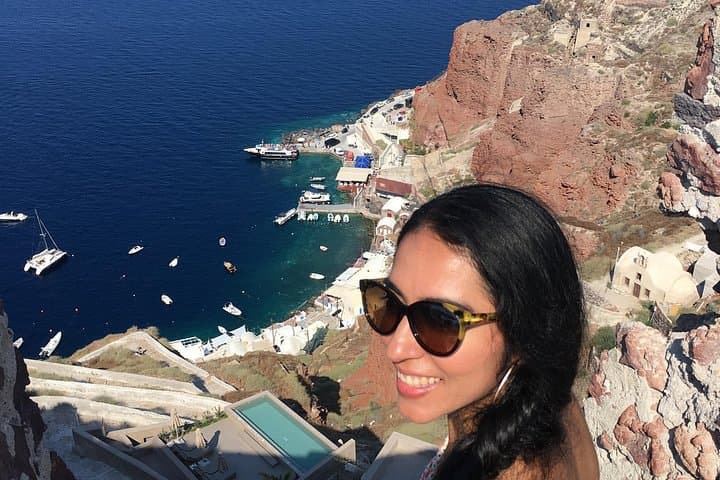Santorini Personalized Tour: Oia, Perissa Black Sand & Mount Profitis Ilias photo 3