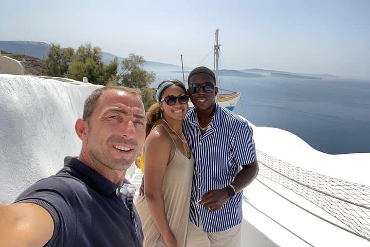 Santorini Personalized Tour: Oia, Perissa Black Sand & Mount Profitis Ilias photo 4