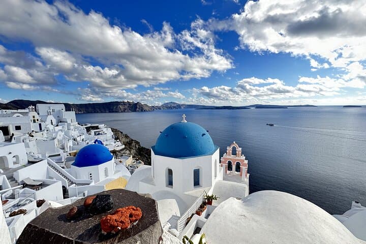 Unveiling Santorini: A Panoramic Adventure