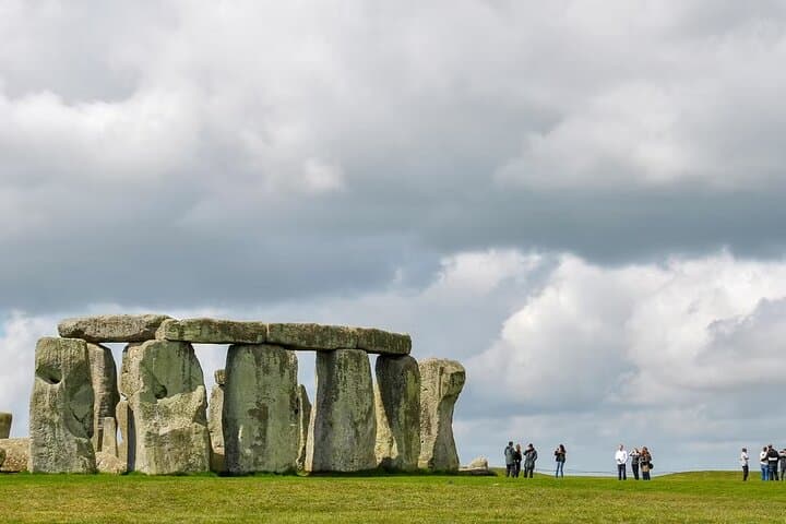 Stonehenge Admission Tickets — Visit the Ancient Stone Circle & Visitor Centre photo 4