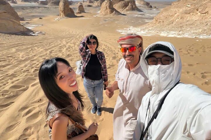 White Desert 2-Day Safari from Cairo: Bahariya, Black Desert & Crystal Mountains