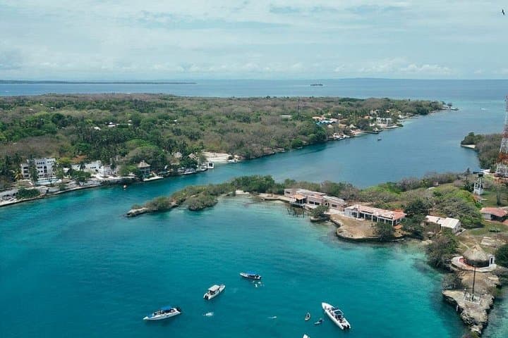 Full-Day Rosario Islands Tour: Oceanarium, Snorkeling & Bocachica Fort