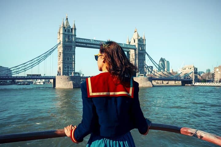 Thames Sightseeing Cruise: Westminster to Tower Bridge (30–60 Minutes)