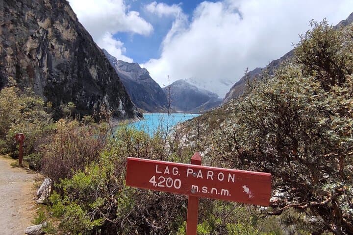 Laguna Parón Day Trek from Huaraz — 4,200 m Lakeshore Hike with Alpine Views photo 2