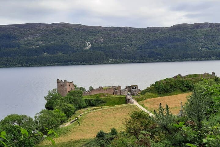 Essential Highland Tour from Inverness: Loch Ness, Urquhart Castle & Culloden photo 6