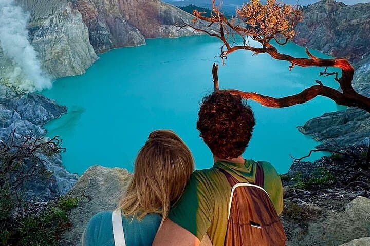 Surabaya 3-Day Tumpak Sewu, Mount Bromo & Ijen Blue Flame Tour photo 4