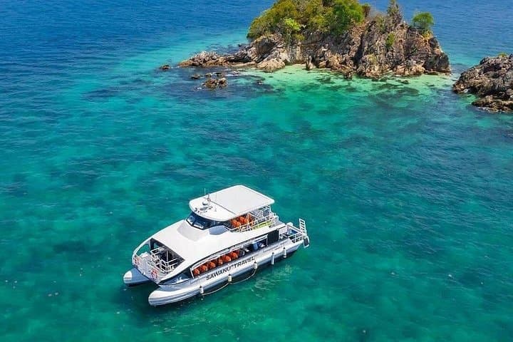 James Bond Island Catamaran Tour from Phuket: Phang Nga Bay Day Cruise photo 2