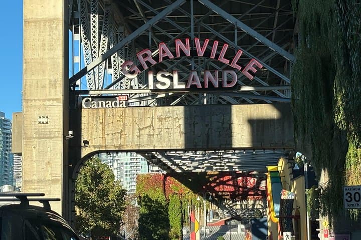 Vancouver City Tour with Granville Island Food Tasting photo 4