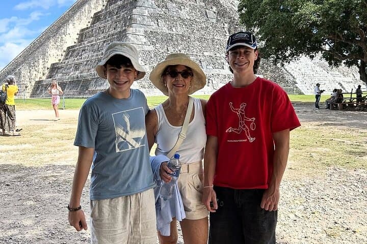 Premium Chichén Itzá & Suytún + Ik-Kil Cenotes: Full-Day Excursion from Cancún photo 4