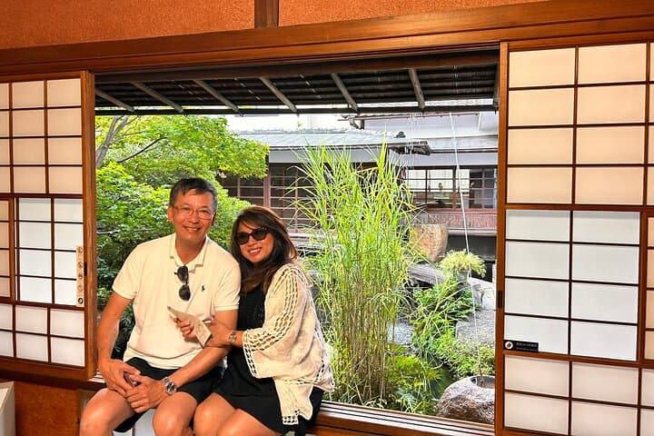 Tokyo Tailored Gardens E-Bike Tour with Pro Gardener photo 3