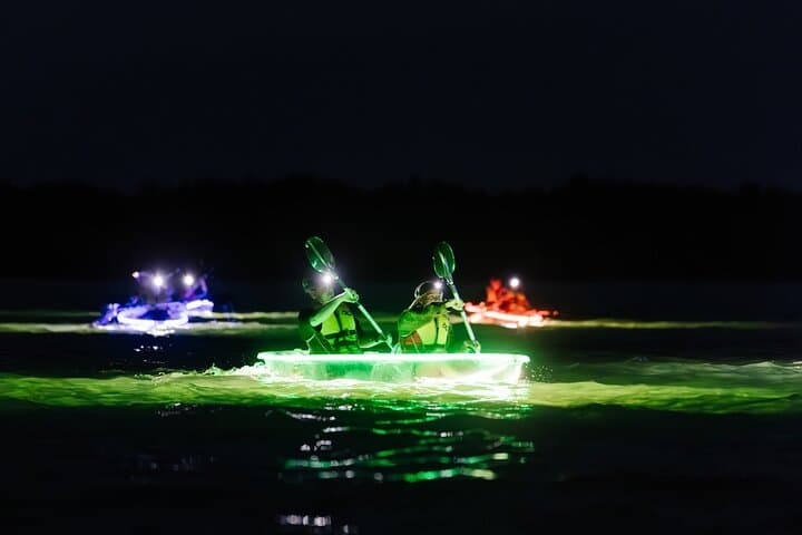Seafood Sunset Paddle Tour on Lake Macquarie — Kayak Dinner & Stargazing photo 3