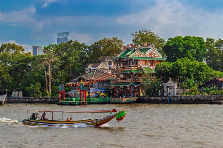 Koh Samui Private Shore Tour: Temples, Viewpoints & Local Markets photo 6