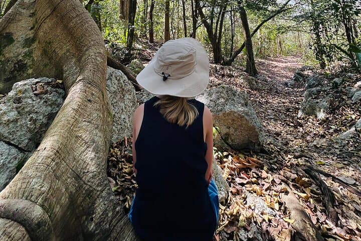 Punta Laguna Spider Monkey Reserve: Mayan Ceremony, Canoe & Cenote Tour