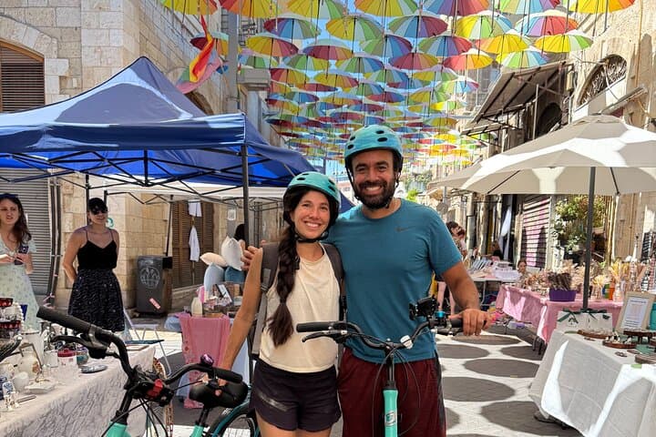 Two-Wheel Tel Aviv: Private Bike Tour of Jaffa, Rothschild and the Seaside