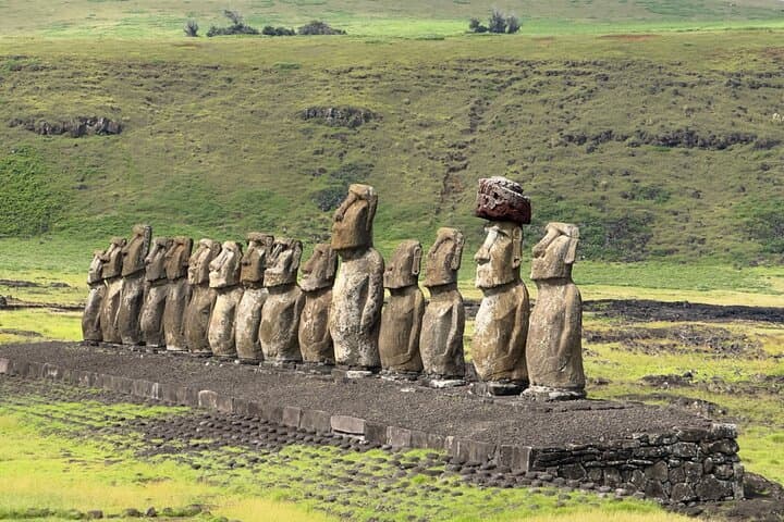 Full-Day Moai Trail Tour — Explore Rapa Nui’s Moai, Volcanic Craters & Coastal Views photo 2