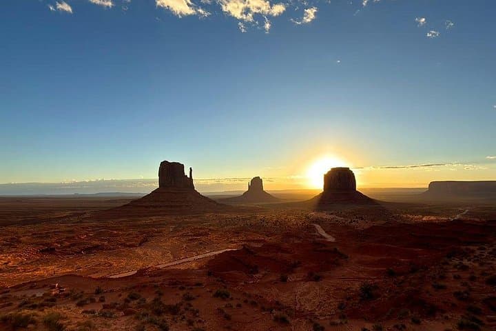 Route 66 to the Grand Canyon: 2-Day Antelope Canyon & Monument Valley Explorer photo 1