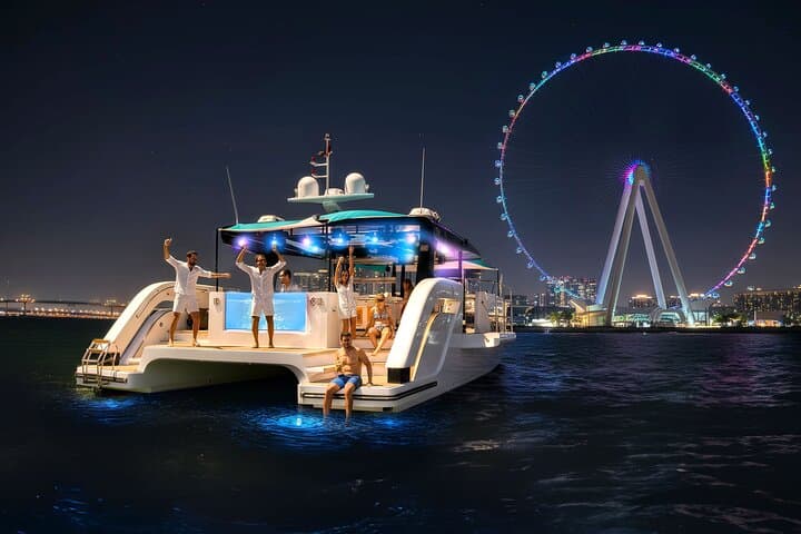 Dubai Luxury Night Yacht Party with Live DJ & Open Bar