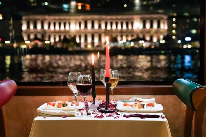 Luxury Bosphorus Dinner Cruise: Nighttime Yacht Dinner & Live Show in Istanbul photo 2