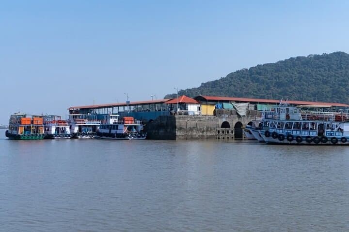 Elephanta Caves and Mumbai Highlights: Private AC Day Tour from Gateway of India photo 3