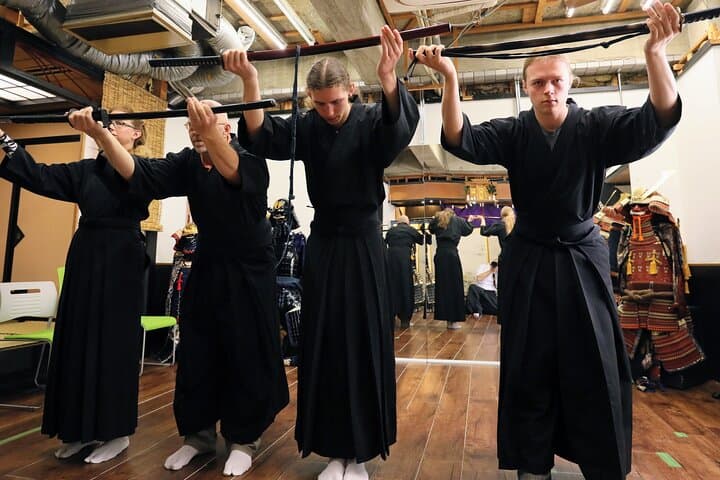 Osaka Samurai Sword Experience: Bushido Trial Slashing Near Osaka Castle photo 3