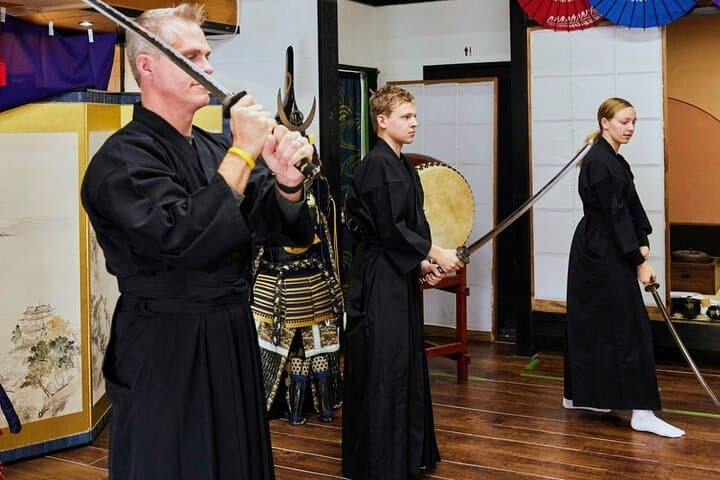 Osaka Samurai Sword Experience: Bushido Trial Slashing Near Osaka Castle photo 5