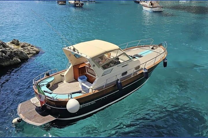 Private Capri Boat Tour from Sorrento on Apreamare 9 Semi‑Cabin — Full‑Day Cruise photo 2