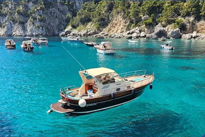 Private Capri Boat Tour from Sorrento on Apreamare 9 Semi‑Cabin — Full‑Day Cruise photo 1