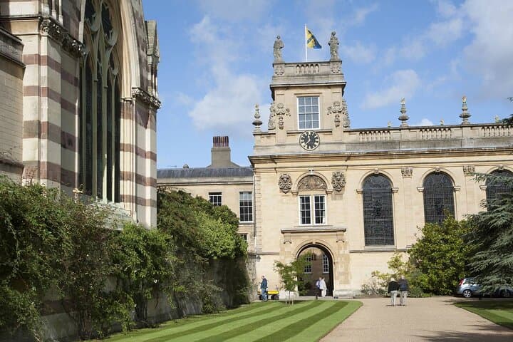 8-Day UK Mini Group Tour: England, Scotland & Oxbridge Highlights photo 6