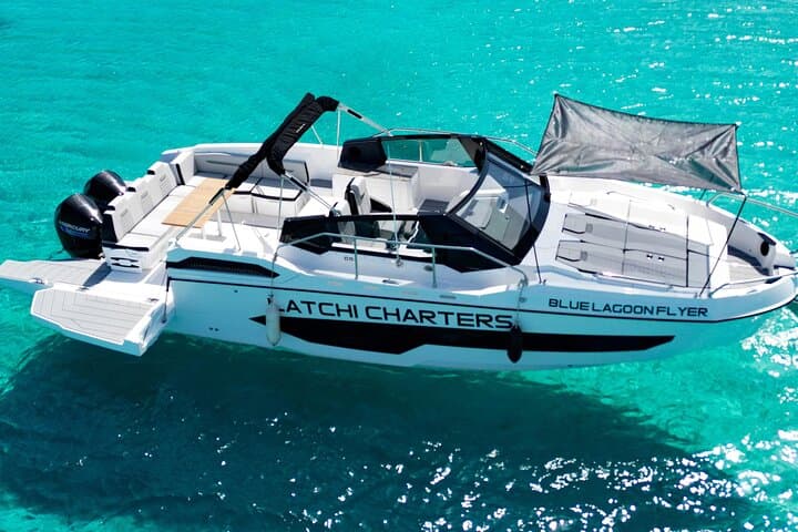 Blue Lagoon Luxury Charter on Karnic CS10 from Latchi