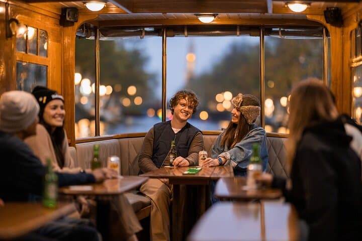 Amsterdam Canal Cruise: 1-Hour Luxury Electric Tour with Drinks & Bites photo 2